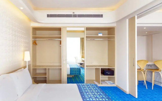 Holiday Inn Express and Suites Hyderabad