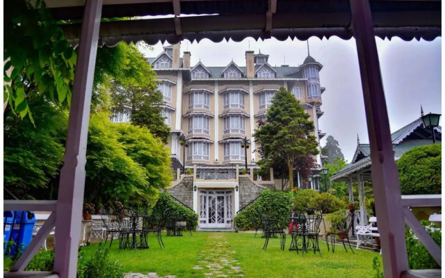 Cedar Inn
