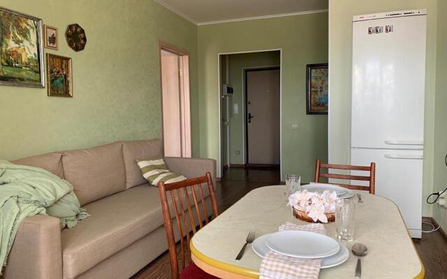 Рядом➤ Просторная квартира у клиники АМАЭ