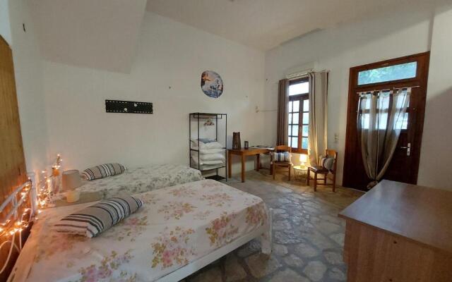 2Homes by the Sea Marathias