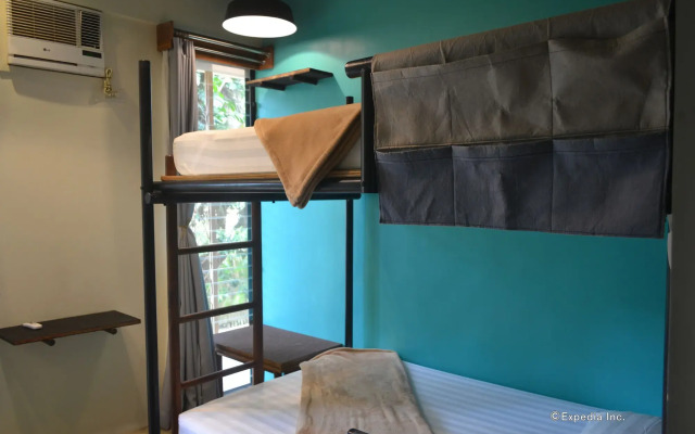 Spin Designer Hostel