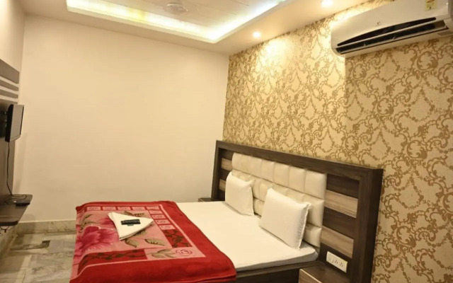 Hotel Arya