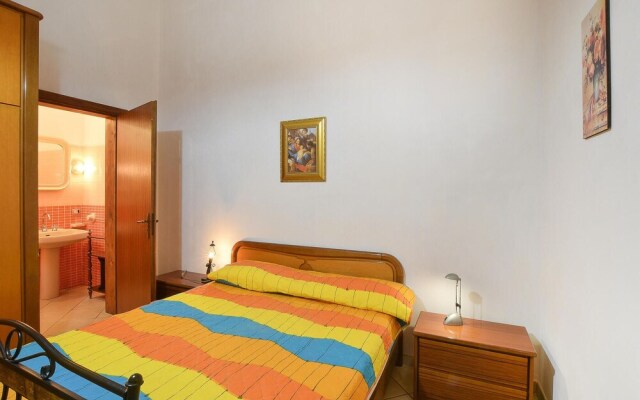 Beautiful Apartment in Pozzallo With Wifi and 2 Bedrooms