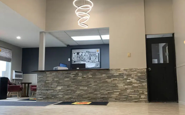 Super 8 by Wyndham Kirksville-University Area