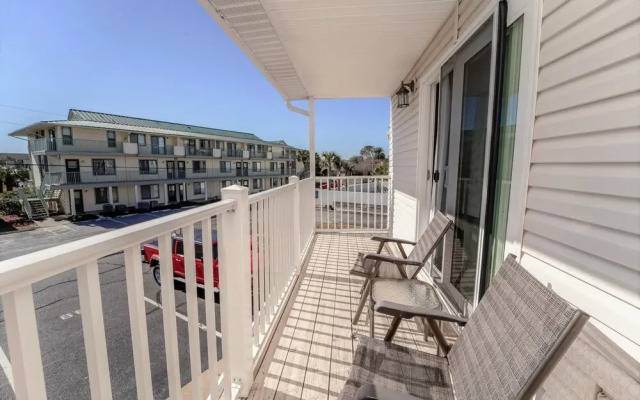 Woodland Shores Beach Resort by Panhandle Getaways