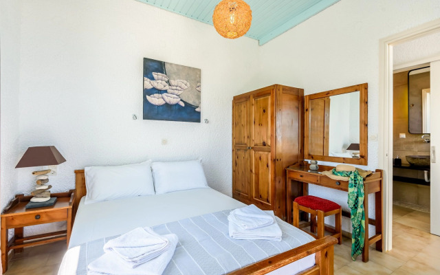 Ilias Apartments