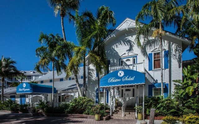 Olde Marco Island Inn and Suites