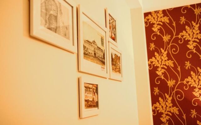 Youth House - Hostel