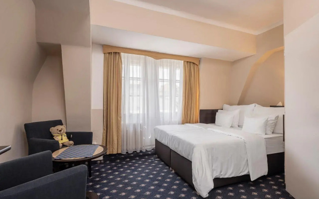 Pytloun Old Armoury Hotel Prague