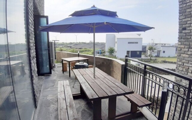 Woljeong Hill Pension