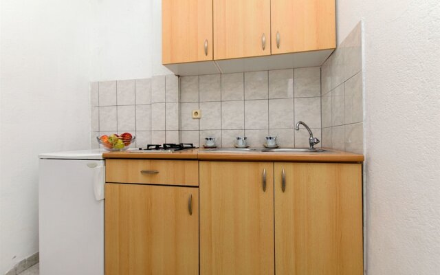 Apartments and Rooms Perica