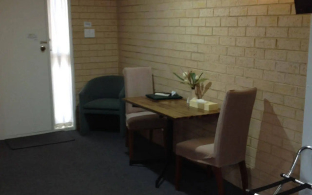 Avlon Gardens Motel - Ballina