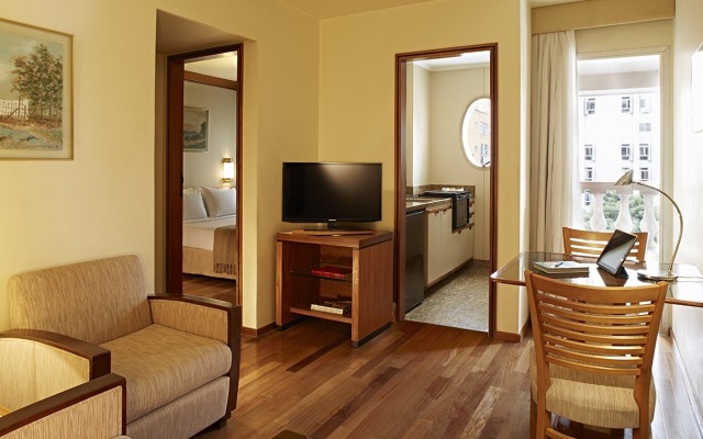 Regent Park Hotel