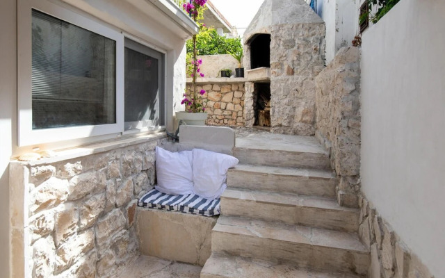 Awesome Apartment in Klek With Wifi and 2 Bedrooms