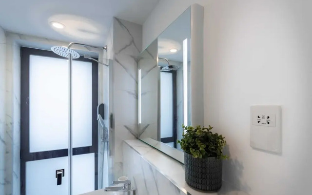 Forbes Suite1406-hosted by Sweetstay