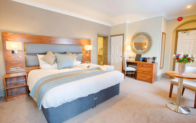 Best Western Chilworth Manor Hotel