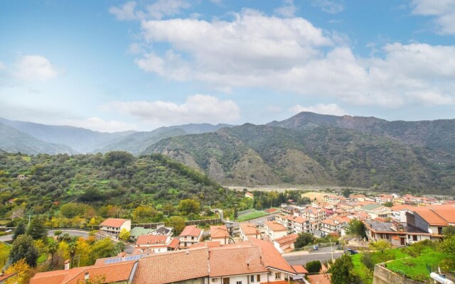 Beautiful Home in Bivongi With 2 Bedrooms and Wifi