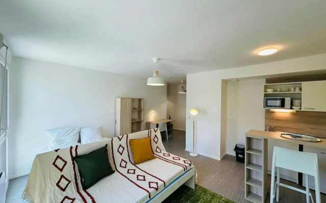 We Live In R - Suite 203