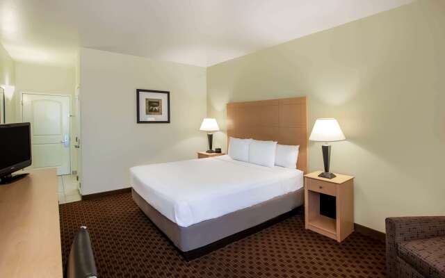 La Quinta Inn & Suites by Wyndham Odessa North