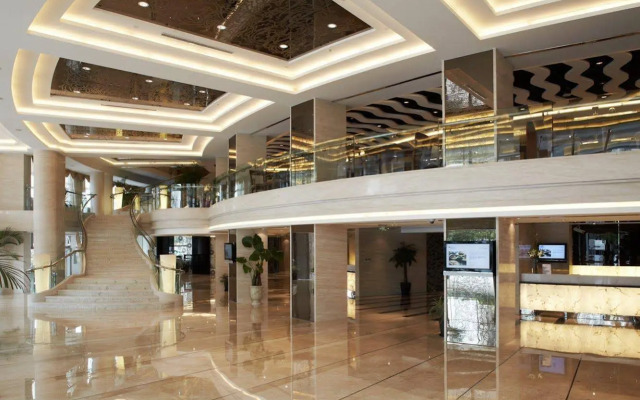Regal Jinfeng Hotel