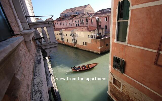 SAN MARCO CANAL VIEW#2 aircond, 4 pax, 120sqm Wifi