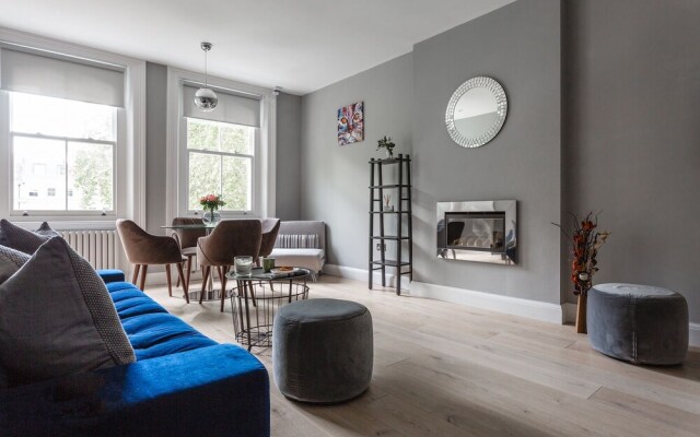 Stylish 2 Bedroom Flat in Kensington Near Hyde Park