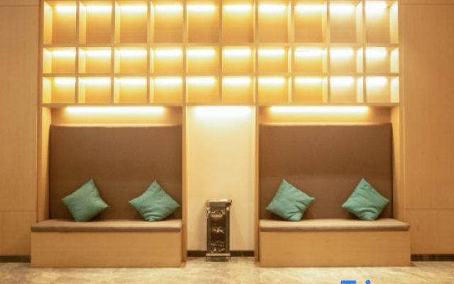 Yicheng Hotel