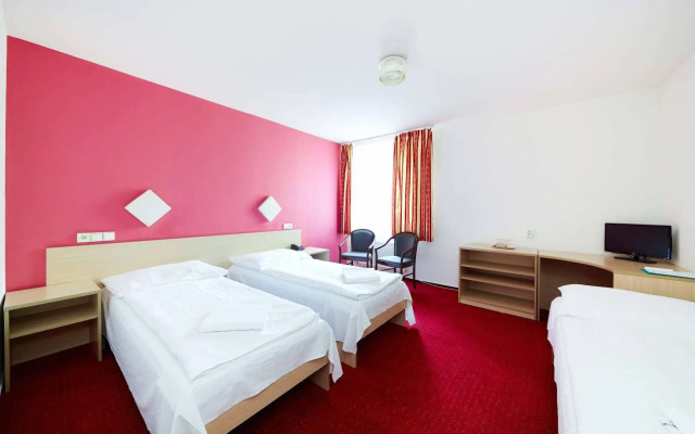 Hotel Mars