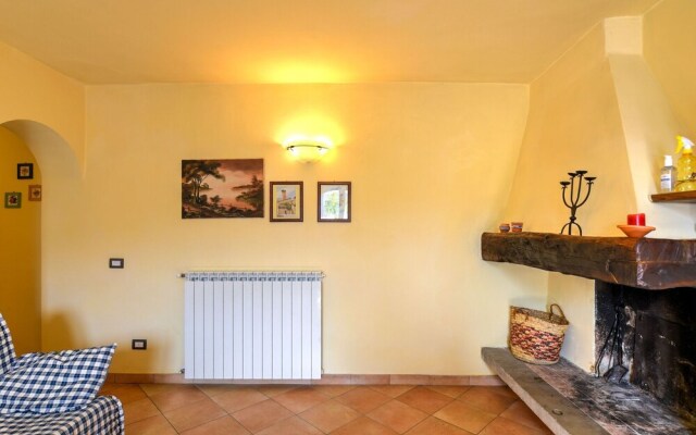 Modern Holiday Home in Lamporecchio with Pool