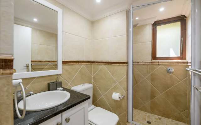 San Lameer Villa Rentals  3207