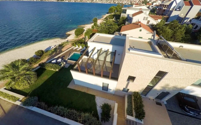 Villa Trogir Twins 1