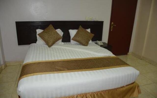 4Rent Hotel Suites (Al Rouda)