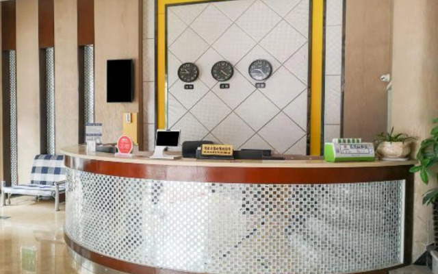 8090 fashion business hotel (Taizhou Yinan Street store)