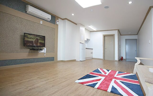 Donghae Marine Park Pension