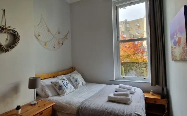 Lovely Victorian Apartment in Clifton Village