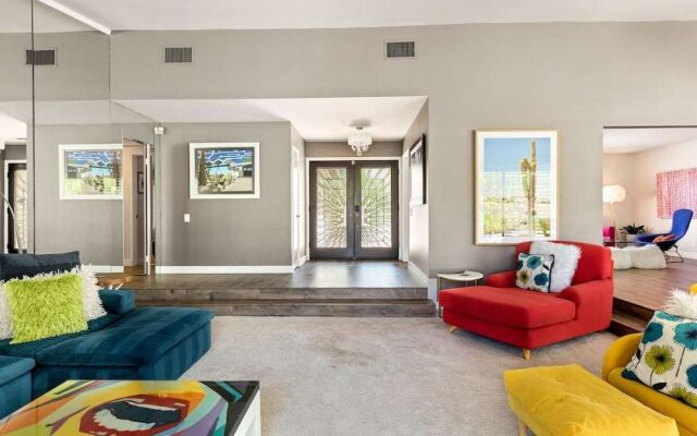 Sonora Charmer - Private Pool w/ Mountain Views!