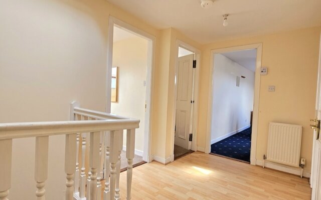 Huge Family Home in Glasgow