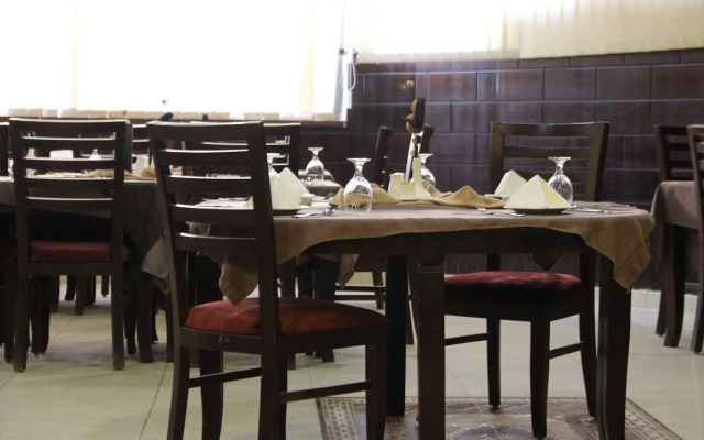 Jawabreh Hotel & Suites