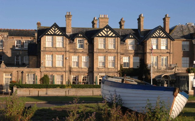 Wentworth Hotel