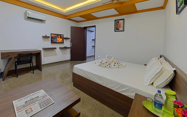 Chola Inn