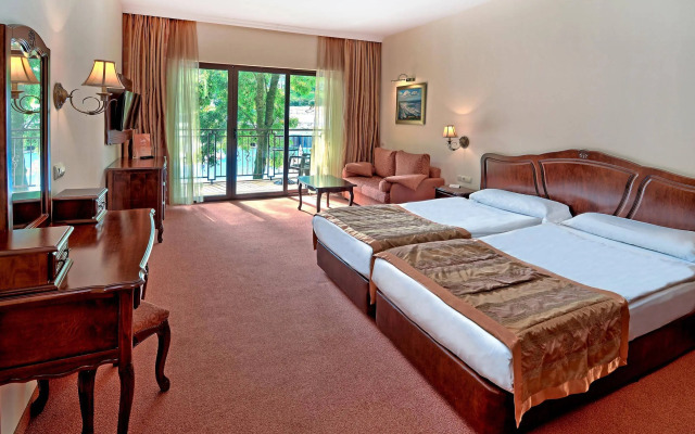 Grifid Aqua Club Bolero