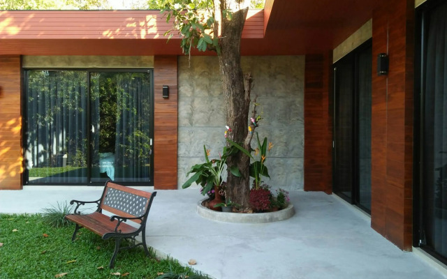 Bhupimarn Garden House By Zuzu