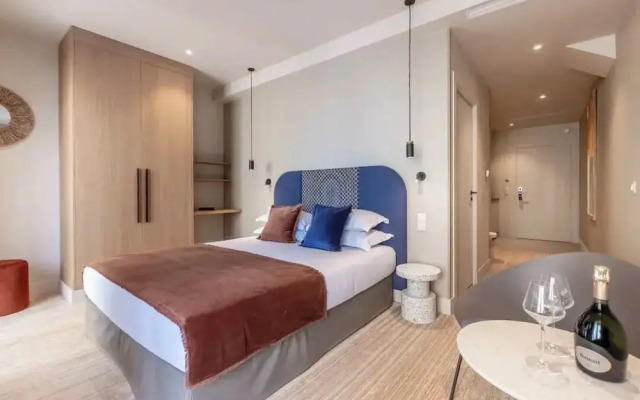 Suites FL by Sweett