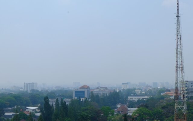 Spacious Designed 2Br Dago Butik Apartment