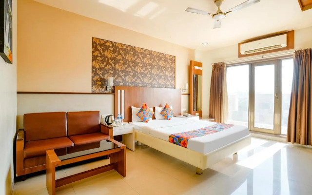 FabHotel Devanshi Inn