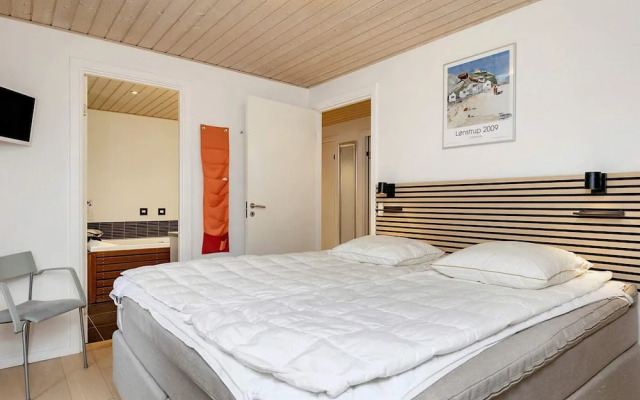 6 Person Holiday Home in Hjorring