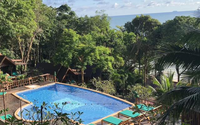 Kohjum Sea Beach Resort