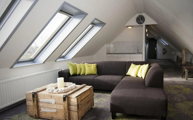 Hotel, Sportsbar & Brasserie Dorhout Mees