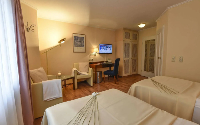 Atrium Hotel Amadeus