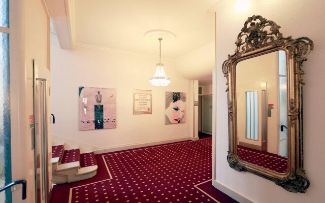 St Gotthard Hotel